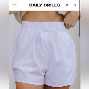 DAILY DRILLS POPLIN RESORT SHORTS